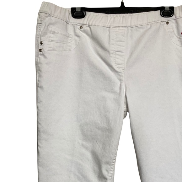 SZ 1X•NWT•PENNINGTONS•WHITE CROPPED ABOVE THE ANKLE JEGGING• - Picture 2 of 7